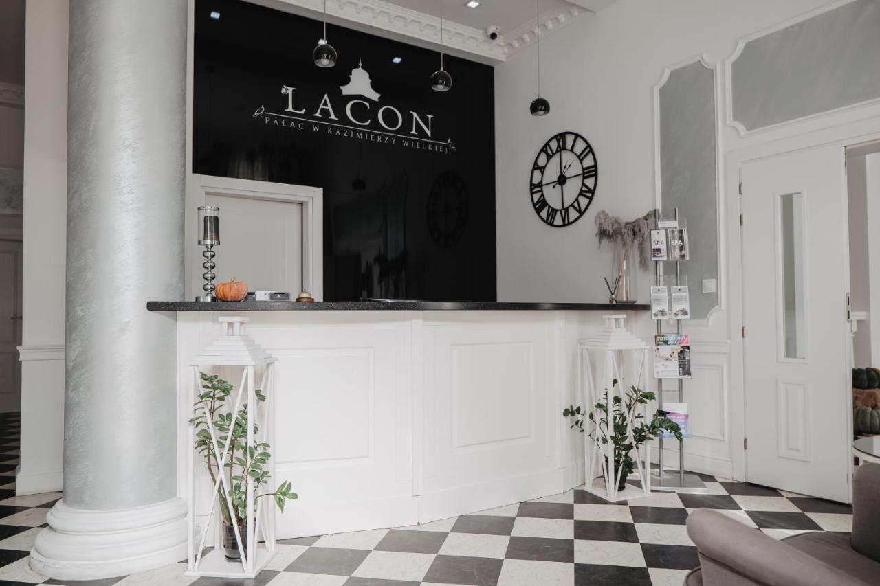 Palac Lacon Kazimierza Wielka Bagian luar foto
