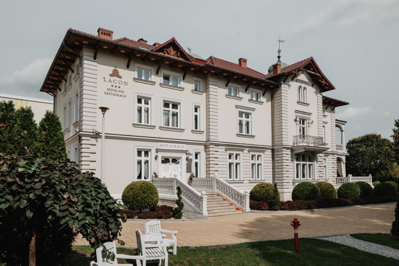 Palac Lacon Kazimierza Wielka Bagian luar foto