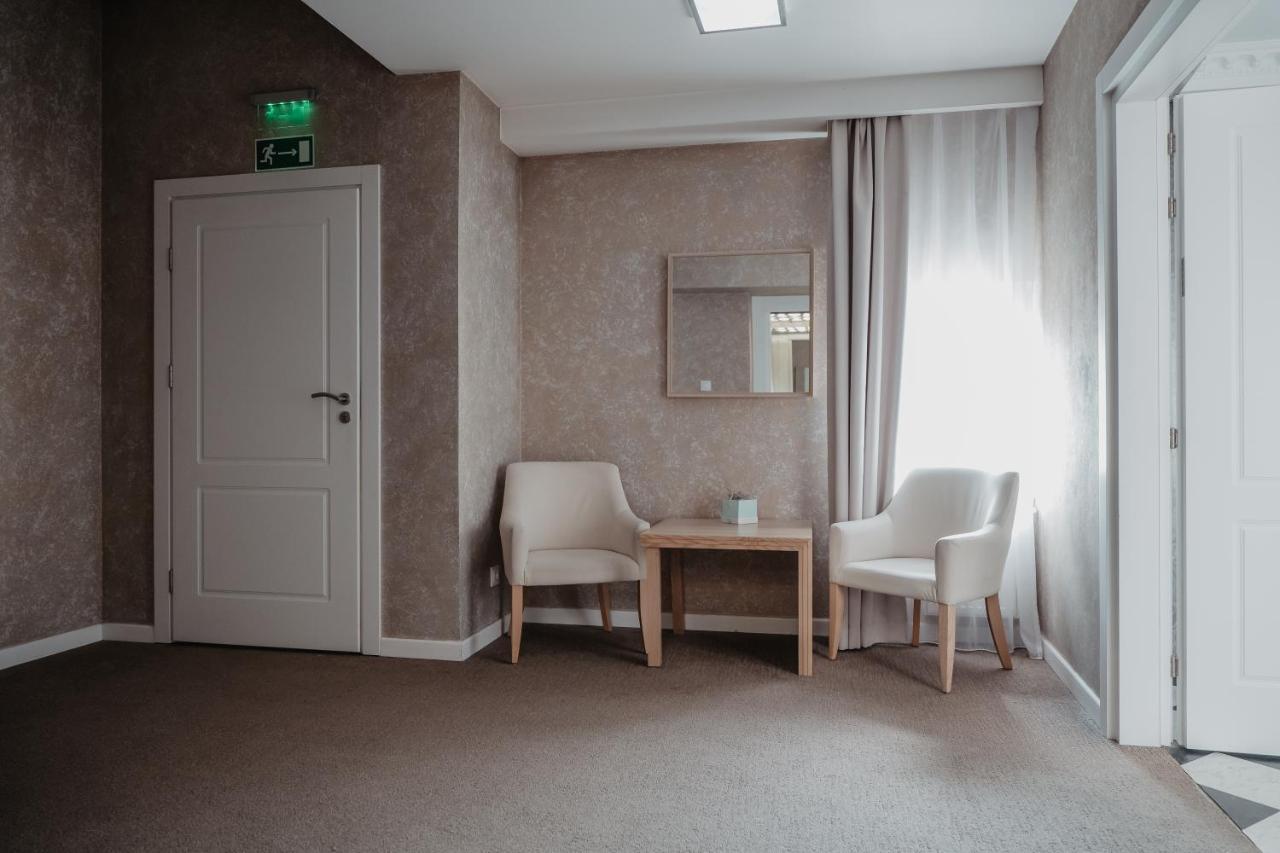 Palac Lacon Kazimierza Wielka Bagian luar foto